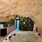 La Grotte Fleurie - Classe 5 Etoiles