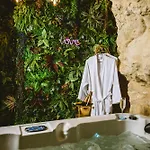 Prázdninový dům La Grotte Fleurie - Classe 5 Etoiles Mussidan