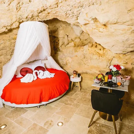 La Grotte Fleurie - Classe 5 Etoiles