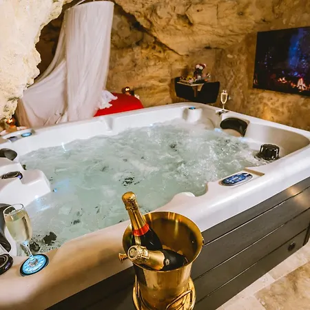 La Grotte Fleurie - Classe 5 Etoiles *