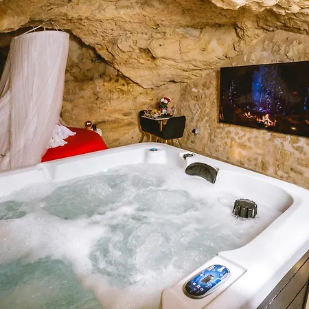 La Grotte Fleurie - Classee 5 Etoiles Holiday home *