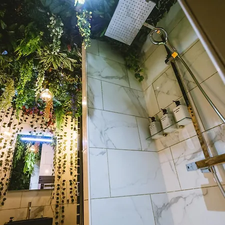 La Grotte Fleurie - Classee 5 Etoiles Holiday home