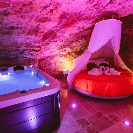 La Grotte Fleurie - Classe 5 Etoiles Holiday home *