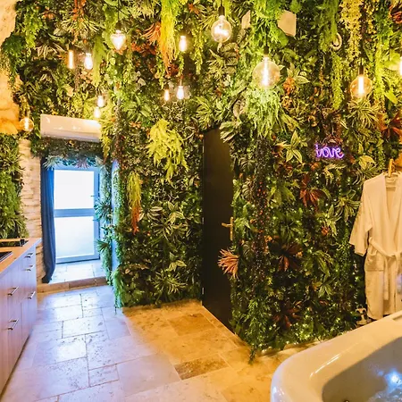 Prázdninový dům La Grotte Fleurie - Classe 5 Etoiles *