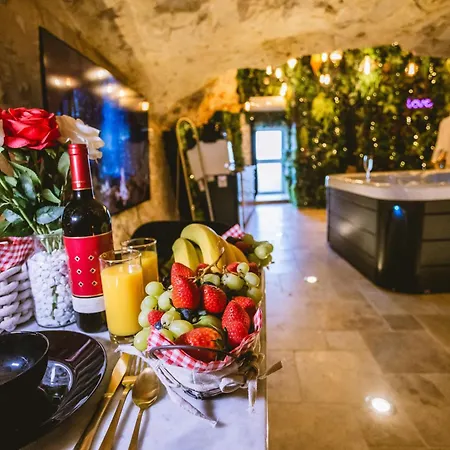 Prázdninový dům La Grotte Fleurie - Classe 5 Etoiles Mussidan