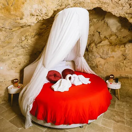 La Grotte Fleurie - Classe 5 Etoiles Holiday home *