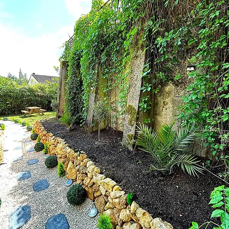 La Grotte Fleurie - Classe 5 Etoiles Holiday home Mussidan