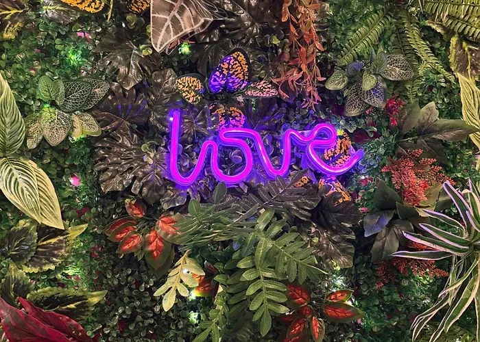 La Grotte Fleurie - Classe 5 Etoiles Mussidan