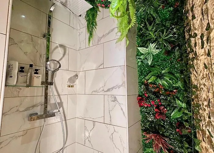 La Grotte Fleurie - Classe 5 Etoiles *