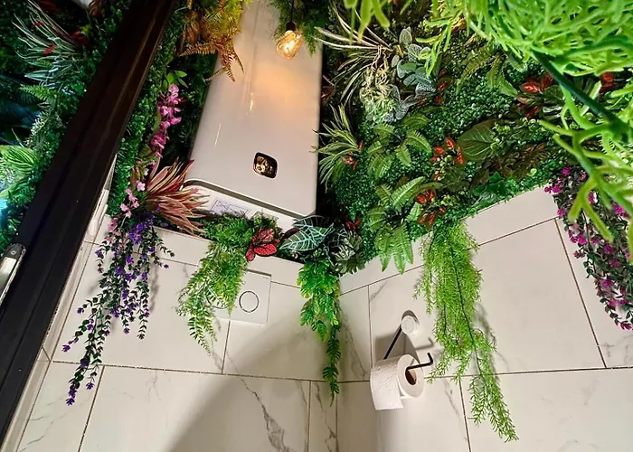 La Grotte Fleurie - Classe 5 Etoiles Ferienhaus Mussidan