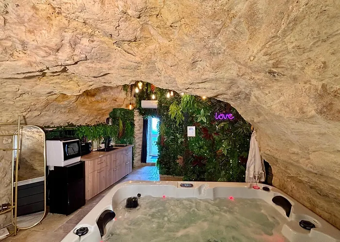 La Grotte Fleurie - Classe 5 Etoiles