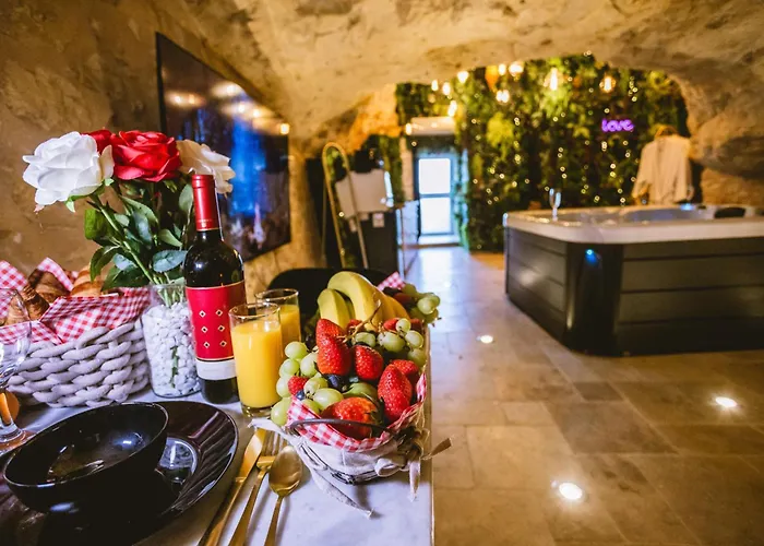 Ferienhaus La Grotte Fleurie - Classe 5 Etoiles Mussidan