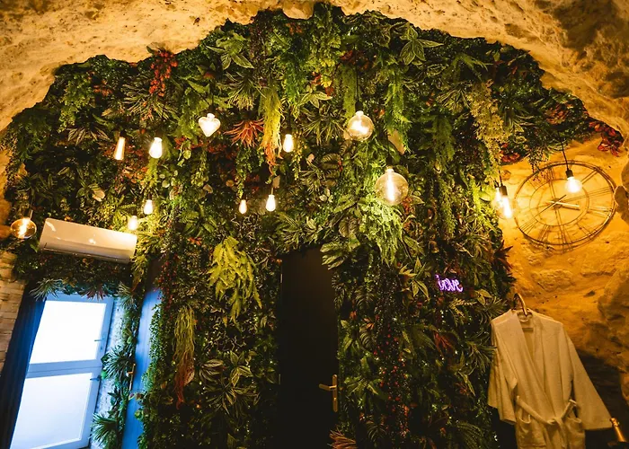 La Grotte Fleurie - Classe 5 Etoiles *