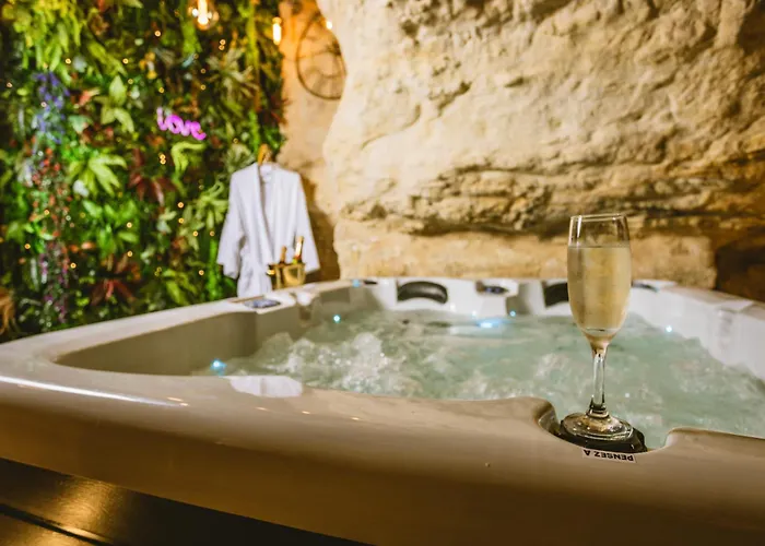 Ferienhaus La Grotte Fleurie - Classe 5 Etoiles *